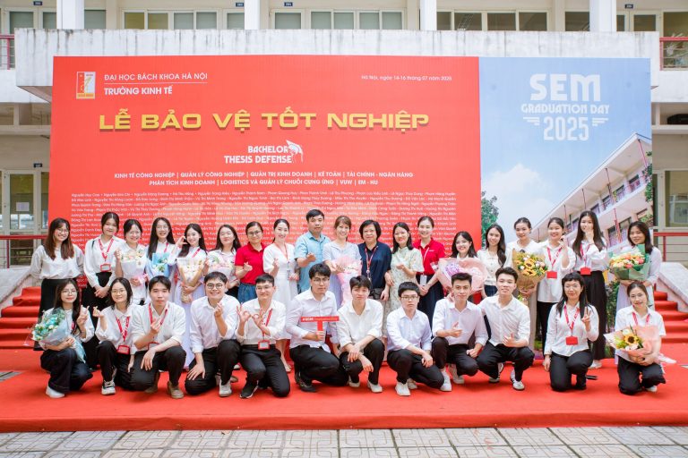 NHIỀU CÂU CHUYỆN ĐÁNG NHỚ HƠN MỘT BUỔI BẢO VỆ