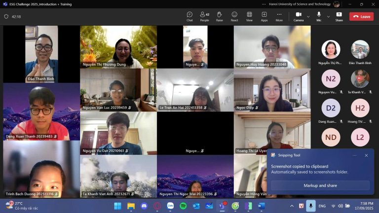 TRƯỜNG KINH TẾ TIẾP LỬA CHO SINH VIÊN CHINH PHỤC ESG CHALLENGE 2025
