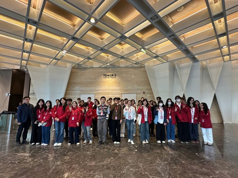 COMPANY TOUR – VĂN PHÒNG WORLDQUANT HÀ NỘI