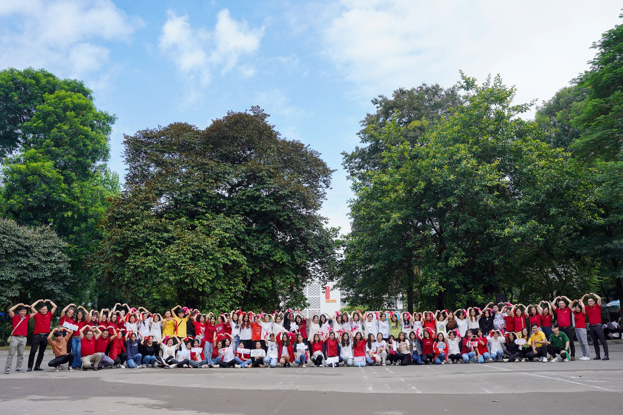 SINH HOẠT CÔNG DÂN VÀ CHÀO TÂN SINH VIÊN K67